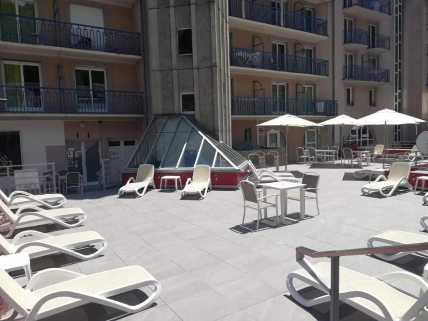 Appartement Prive Dans Residence Balneo Aladin Cauterets Dış mekan fotoğraf