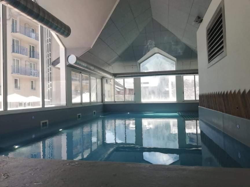 Appartement Prive Dans Residence Balneo Aladin Cauterets Dış mekan fotoğraf